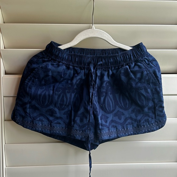 Vineyard Vines Pants - Vineyard Vines Shorts - Navy Cotton Shorts, Ikat Design